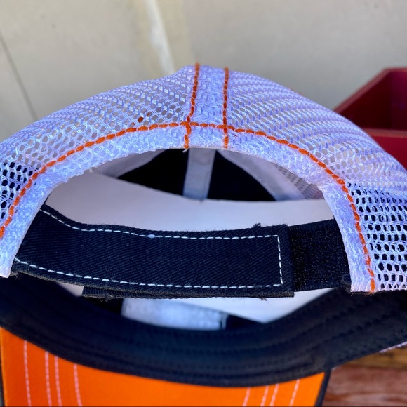 🆕🆕✨ TITO'S VODKA AUSTIN TX RETRO ADJ MESH TRUCKER HAT WITH PATCH O/S NWT - Picture 8 of 9